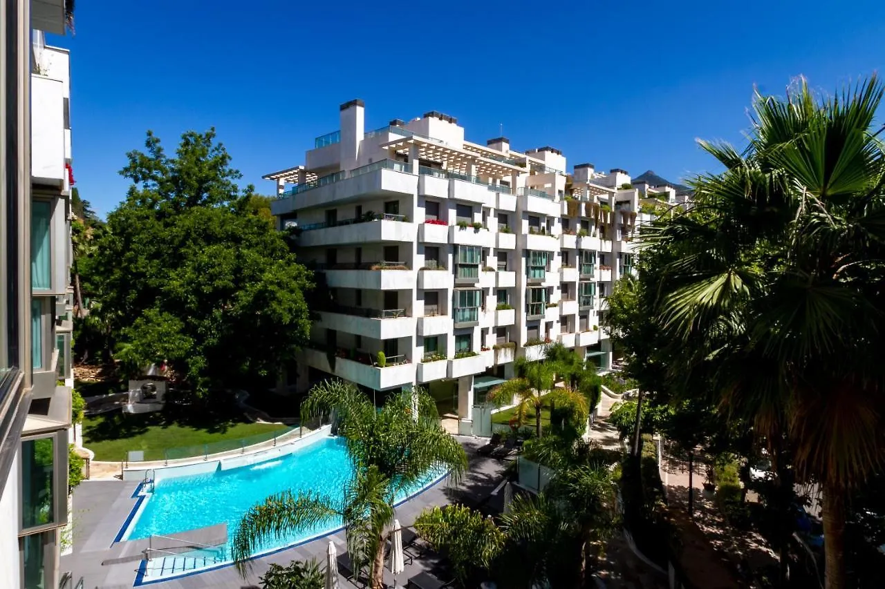 Marbella Banus Suites - Jardines Del Principe Golden Mile Apartment